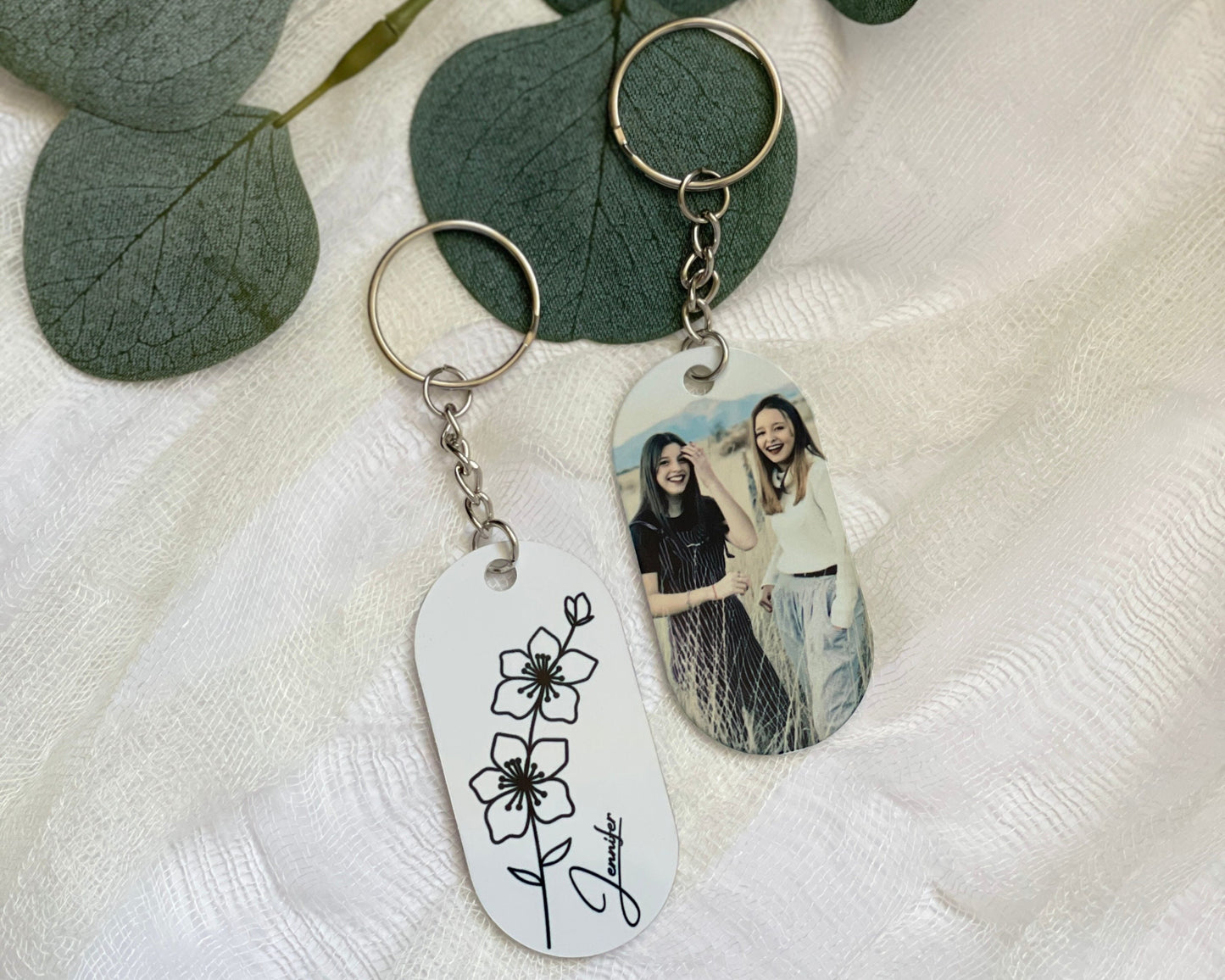 Birth Flower Metal Keychain, Personalized Keyring, Custom Message Name Keychain, Anniversary Gift For Her, Gifts For Bridesmaid, BFF Gifts